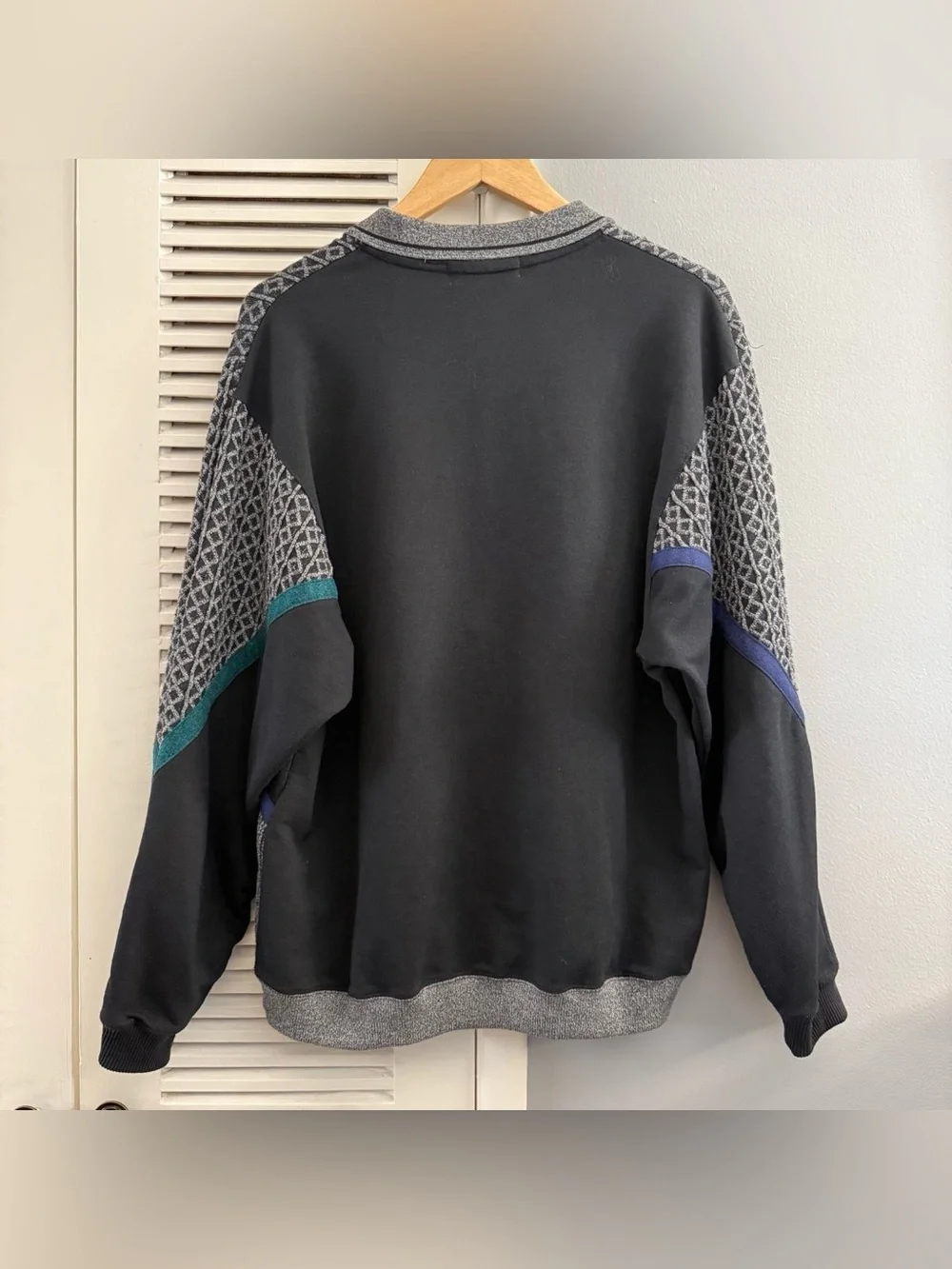 Vintage 90’s NEW WORKS Button-Up Knit Sweater Black / Grey Sz Large